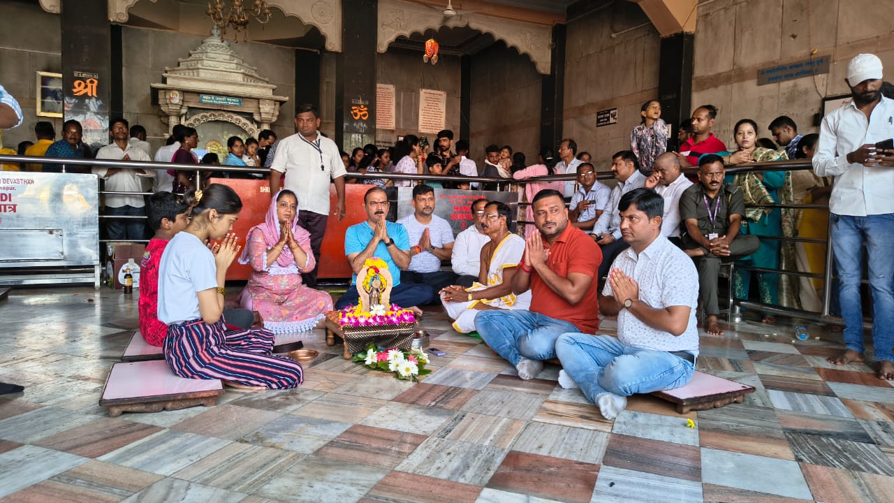 मकरंद अनासपुरे