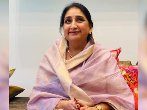 सुनेत्रा पवार