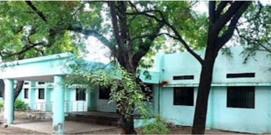 जिल्हाधिकारी